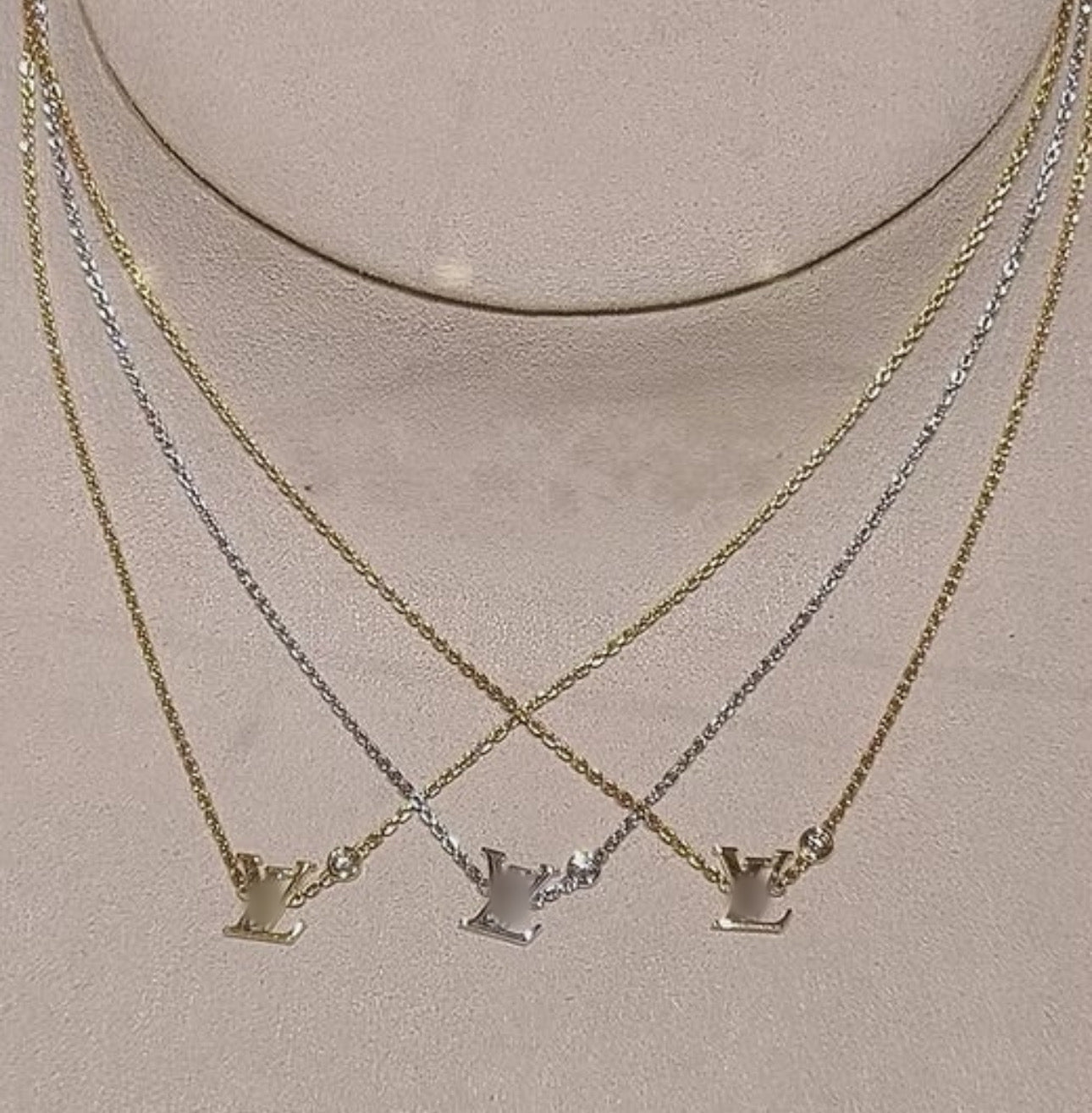Bijoux tendance 2026 : accessoiriser comme une it-girl