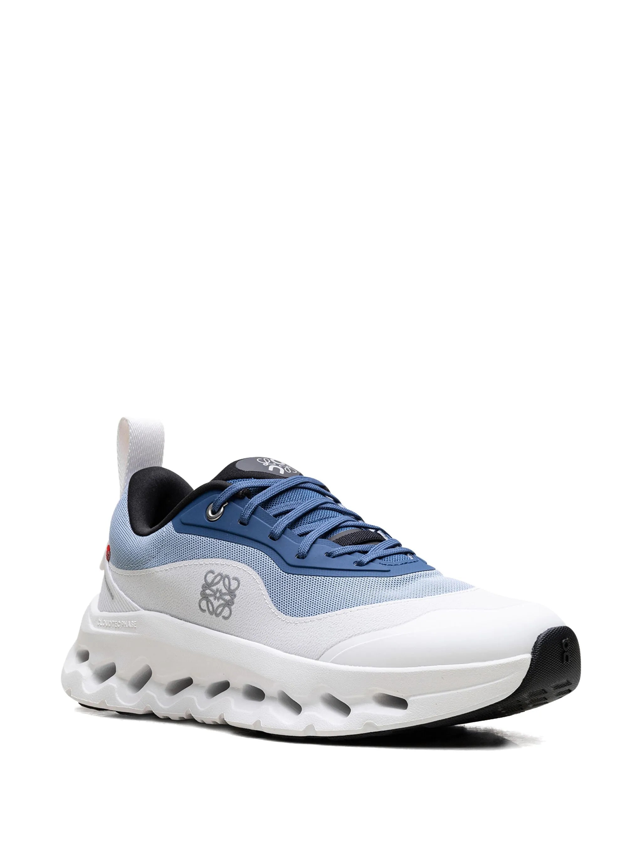 Cloud On x Loewe Bleu