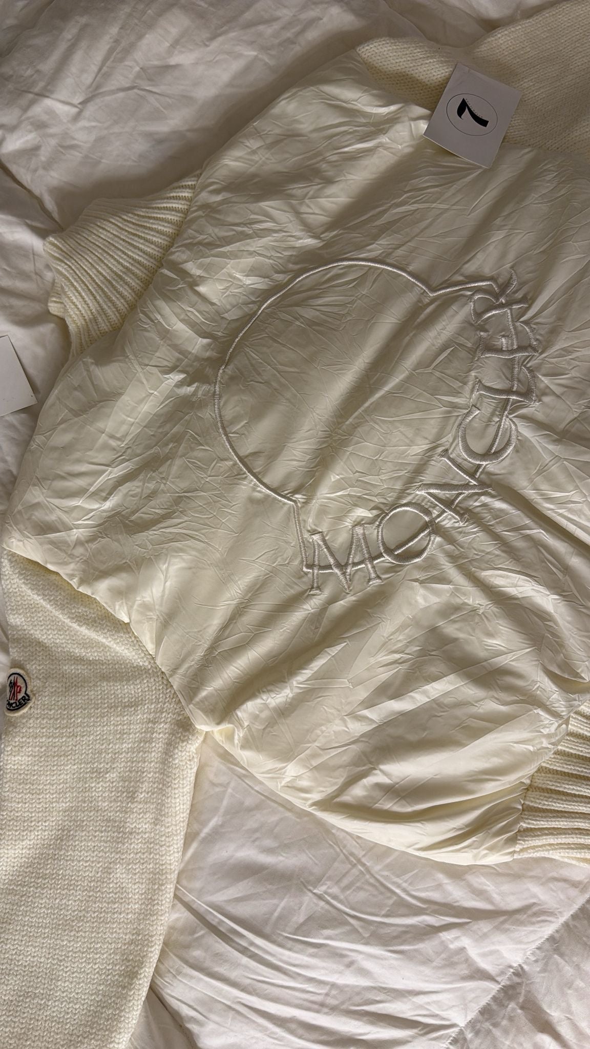M WHITE FALL JACKET