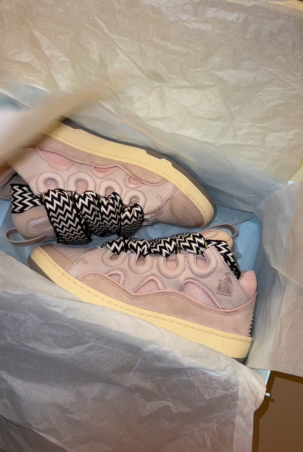 L Curb Pink
