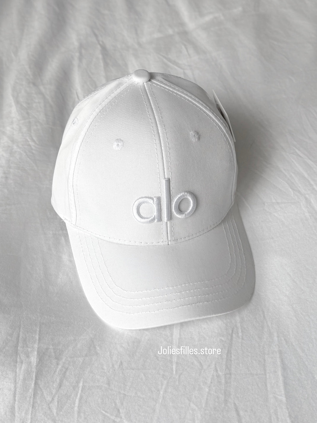 CASQUETTE BLANCHE*