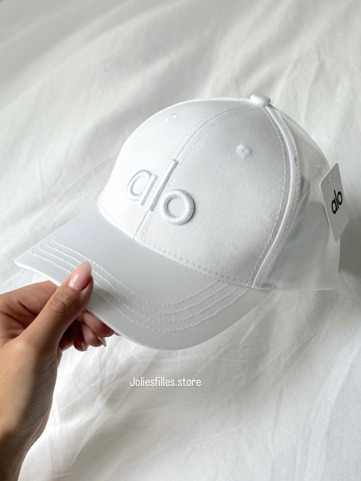 CASQUETTE BLANCHE*