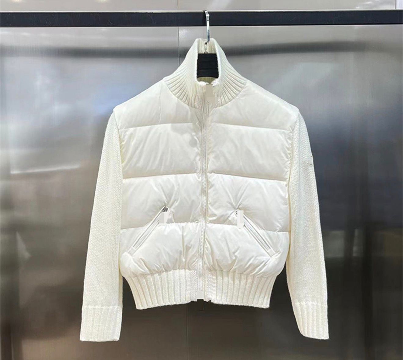 M WHITE FALL JACKET