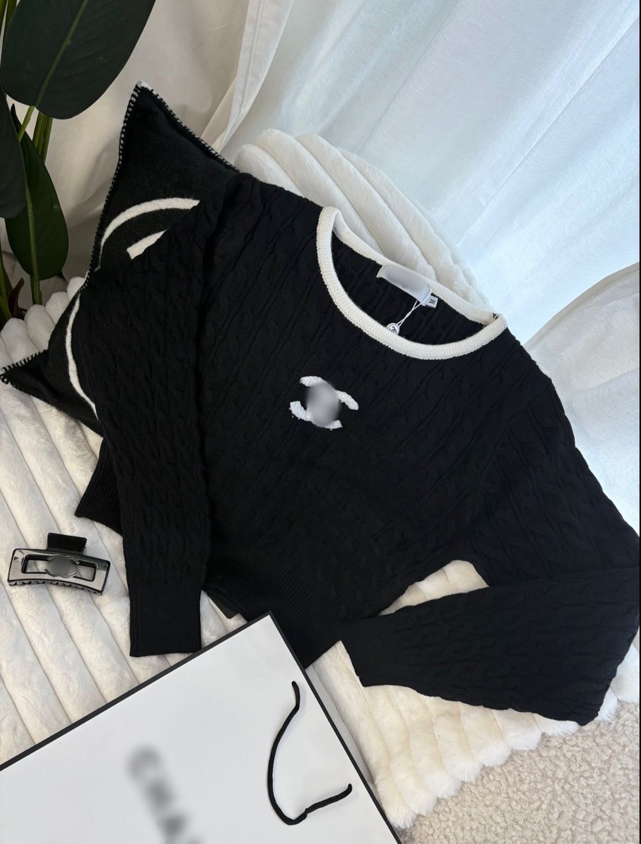 CC cable knit