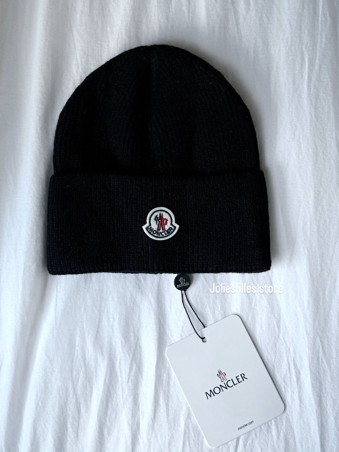 BONNET NOIR*