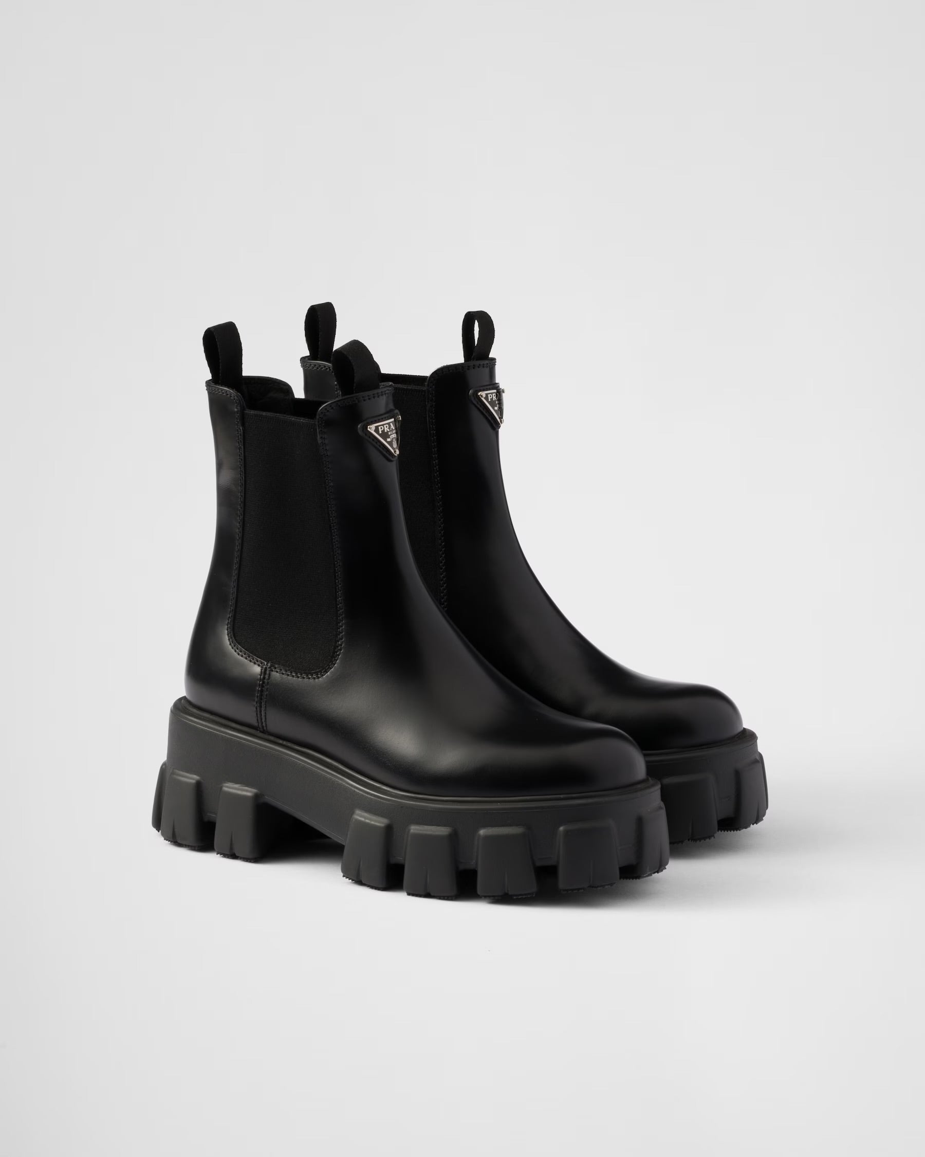 P CHELSEA BOOTS