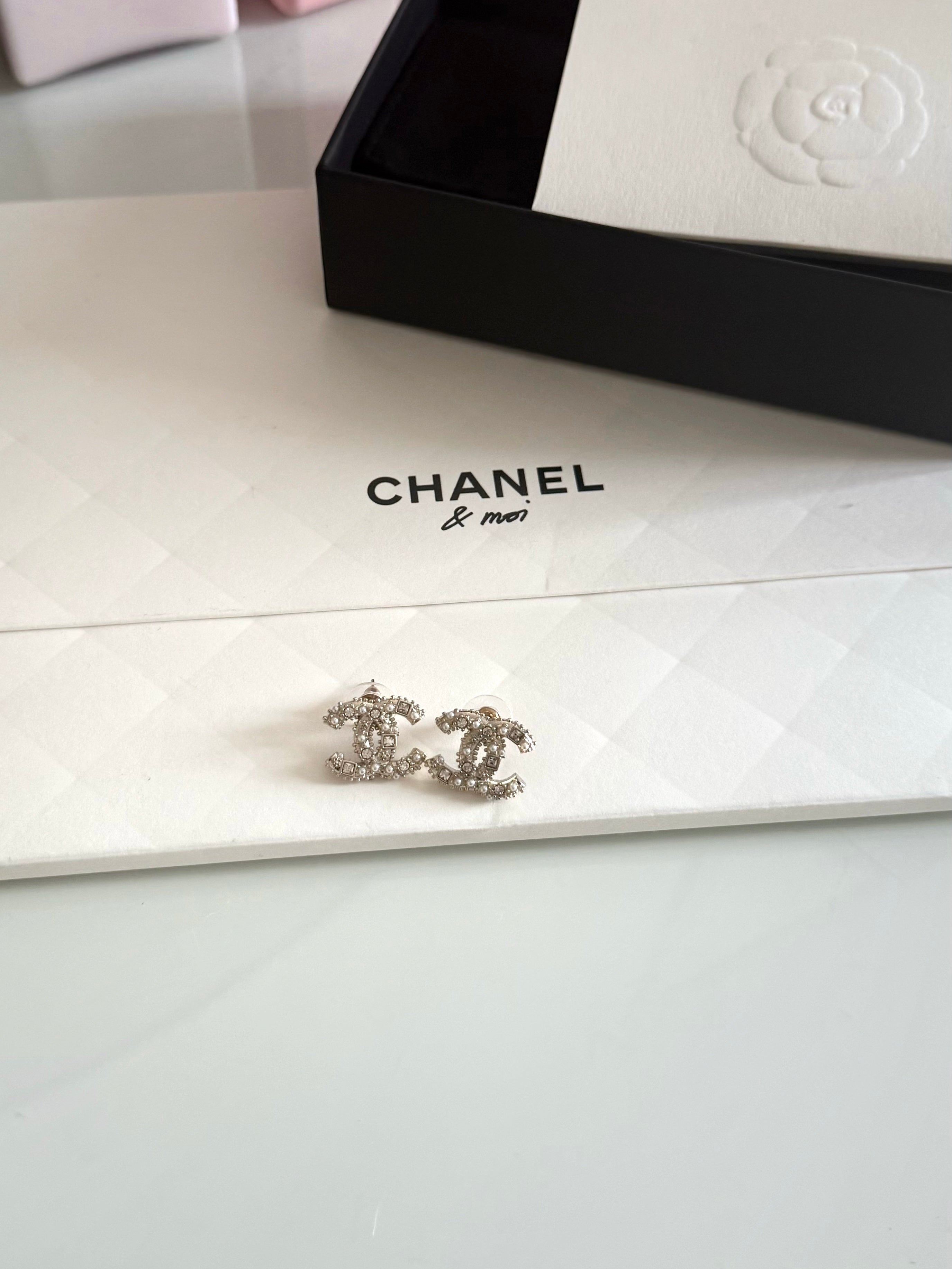 BOUCLE D’OREILLES PERLES