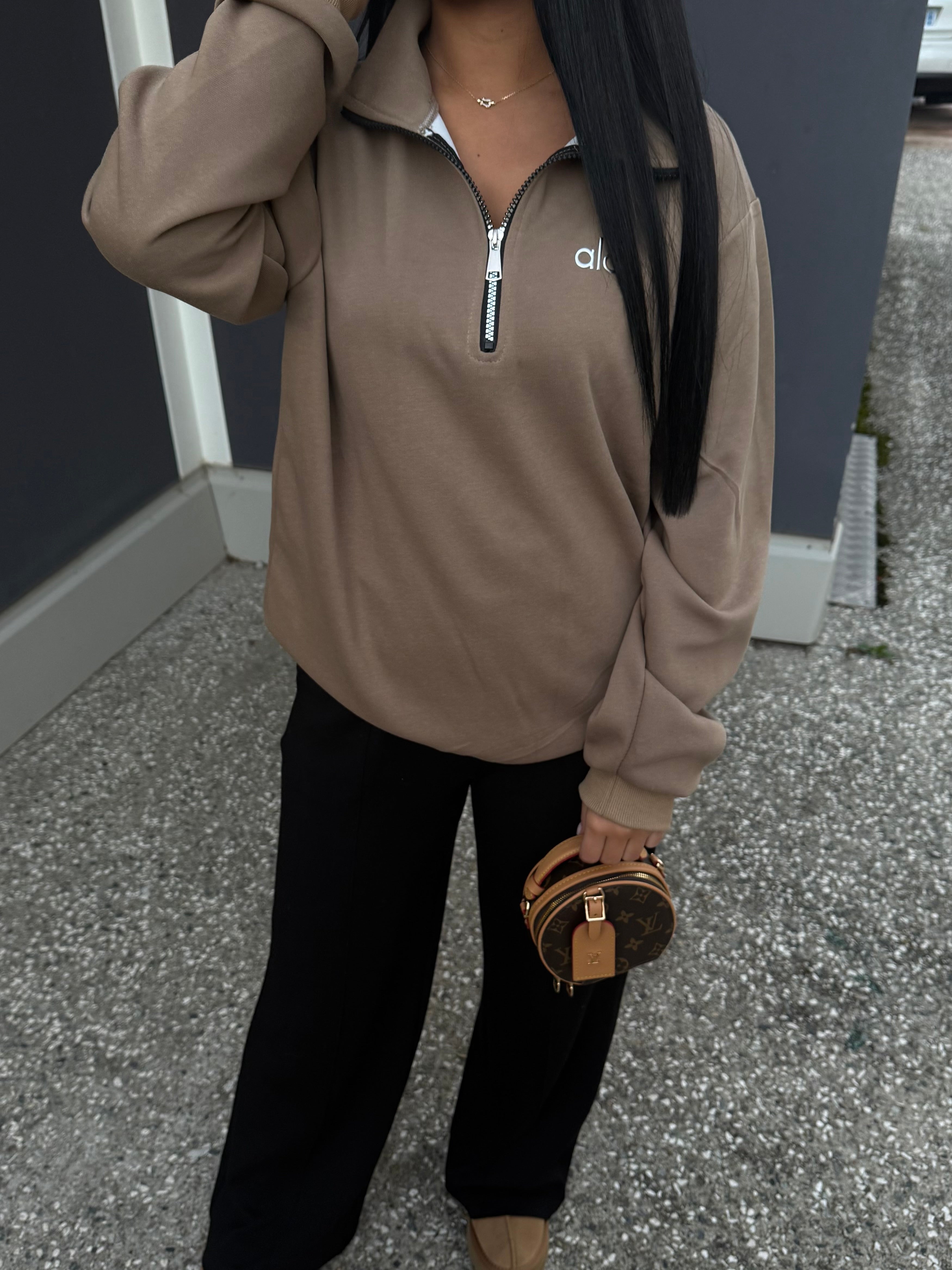 PULL ZIPPÉ MARRON