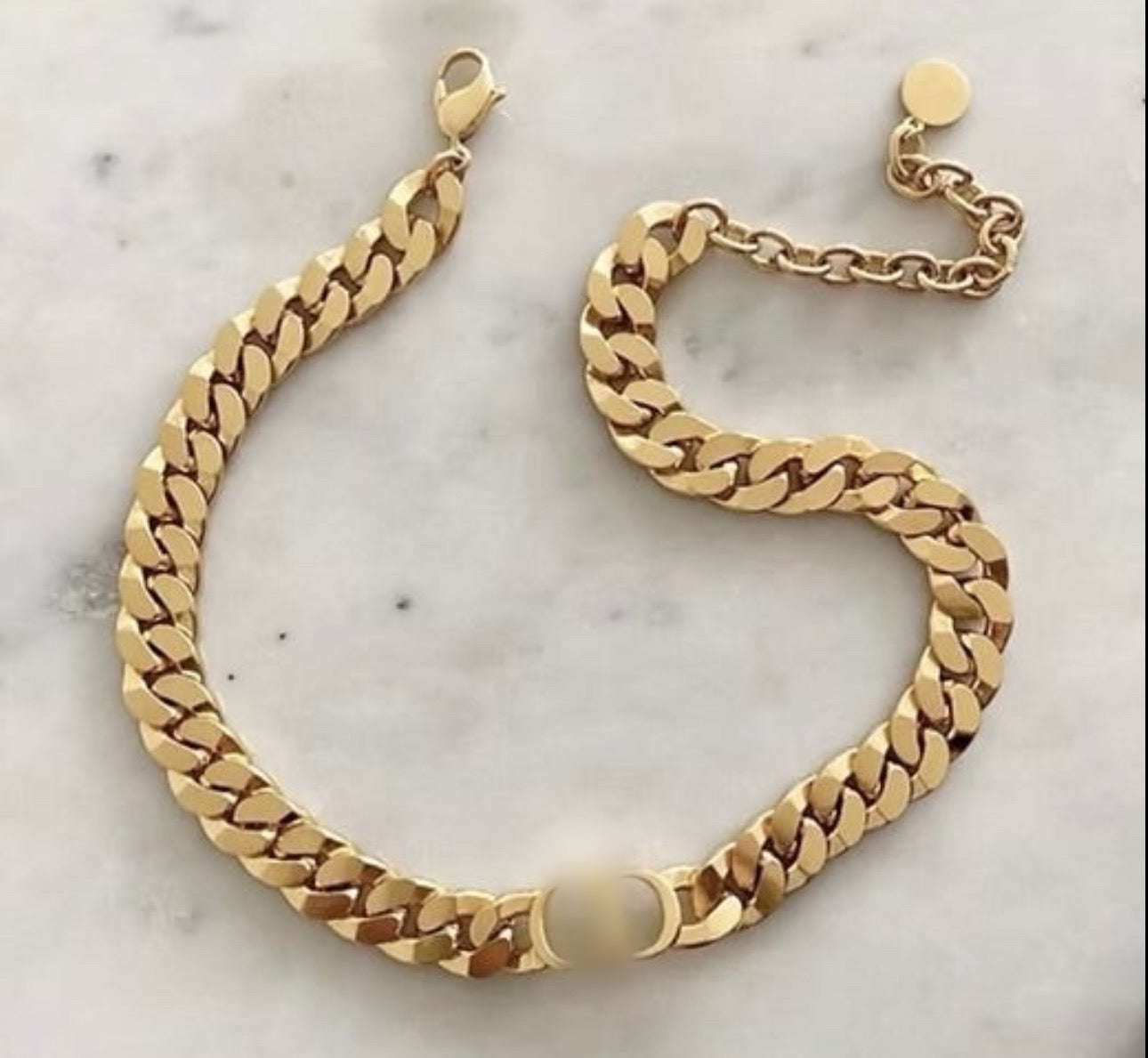 CD Gold necklace