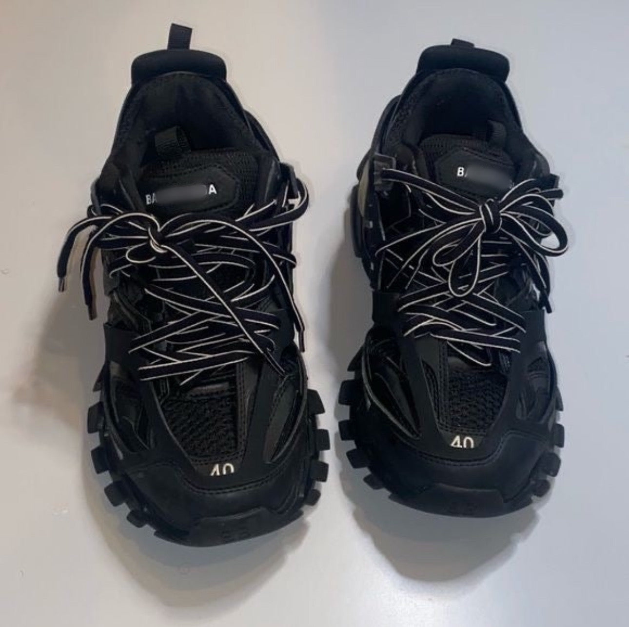 B Tracks Black