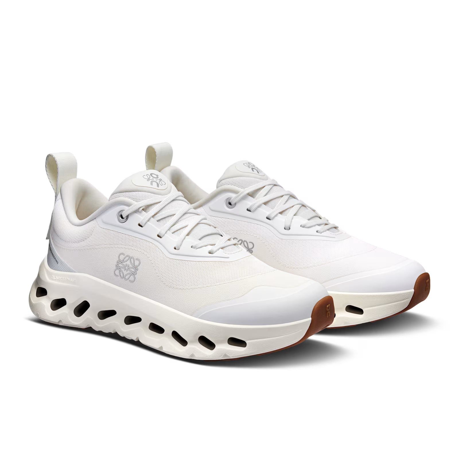 Cloud On x Loewe Blanc
